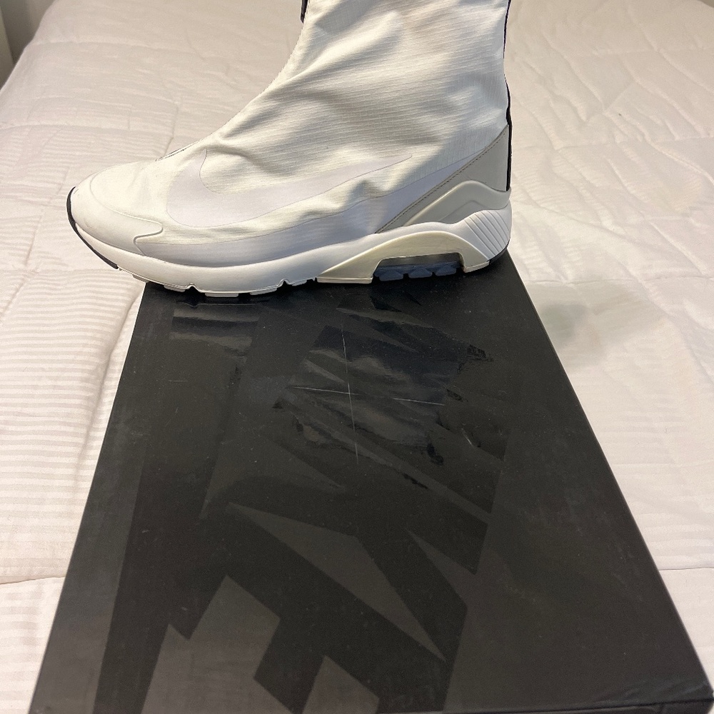 Nike air Max airbush women’s 9 1/2